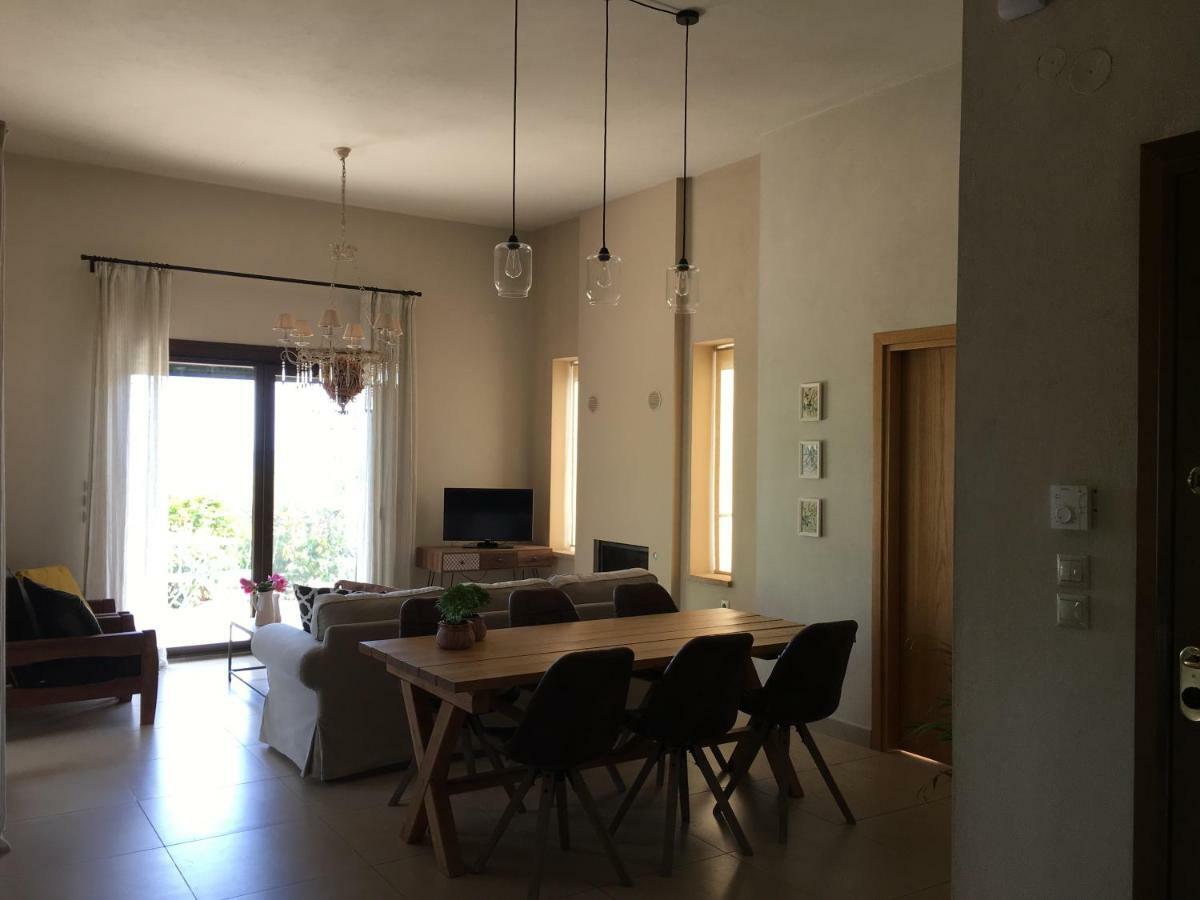 Olive Tree Cottage 2 Néa Péramos Екстериор снимка