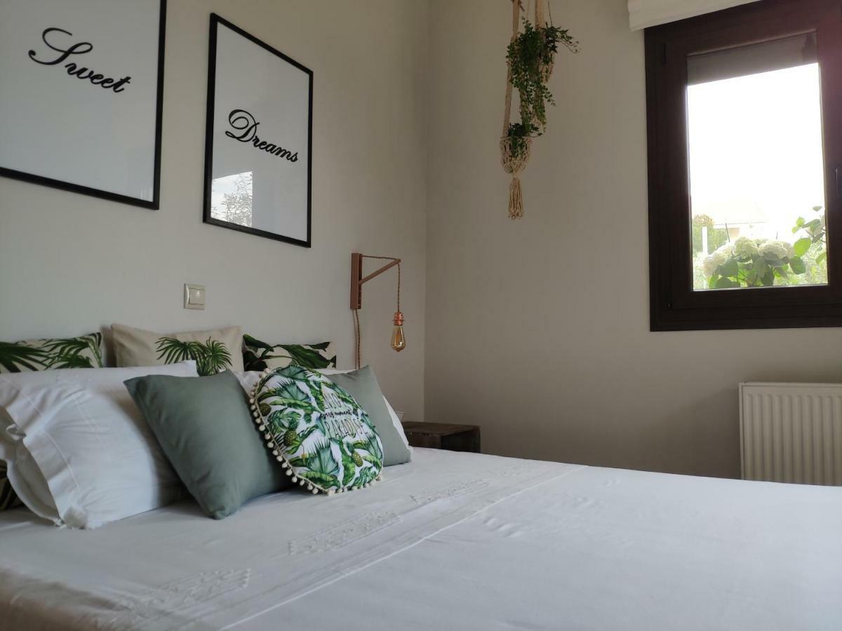 Olive Tree Cottage 2 Néa Péramos Екстериор снимка