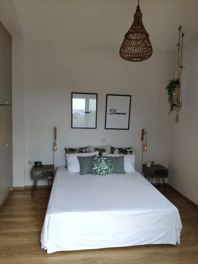 Olive Tree Cottage 2 Néa Péramos Екстериор снимка