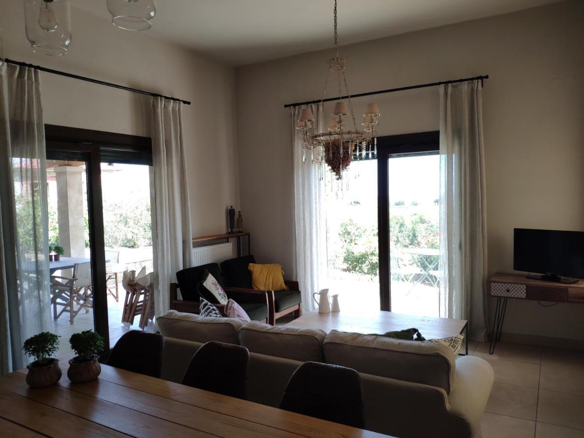 Olive Tree Cottage 2 Néa Péramos Екстериор снимка