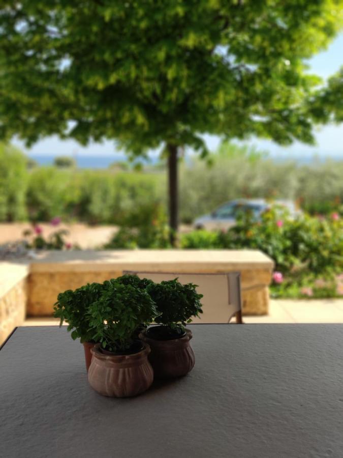 Olive Tree Cottage 2 Néa Péramos Екстериор снимка